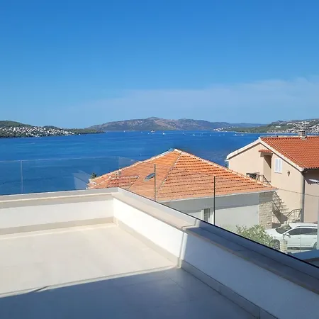 Oasis - Five Bedroom With Private Pool *