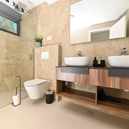 Oasis - Five Bedroom With Private Pool Villa *