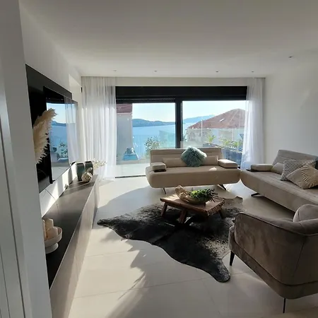 Oasis - Five Bedroom With Private Pool Villa *