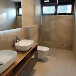 Villa Oasis - Five Bedroom With Private Pool