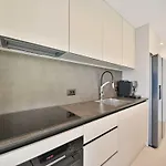 Villa Oasis - Five Bedroom With Private Pool *
