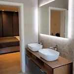 Villa Oasis - Five Bedroom With Private Pool *