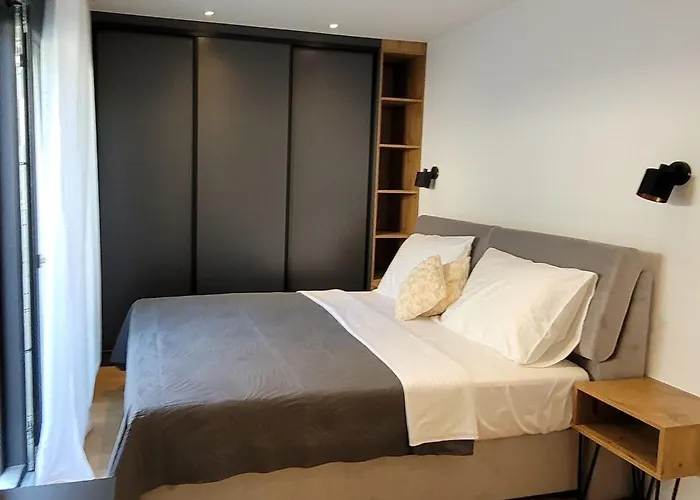 Oasis - Five Bedroom With Private Pool *