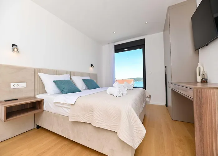 Oasis - Five Bedroom With Private Pool * تروغير