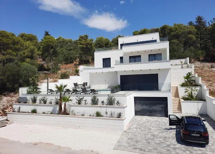 Oasis - Five Bedroom With Private Pool فيلة