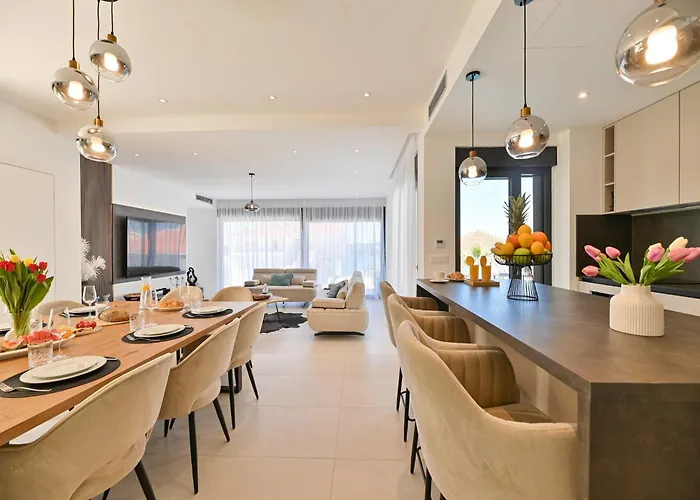 فيلة Oasis - Five Bedroom With Private Pool